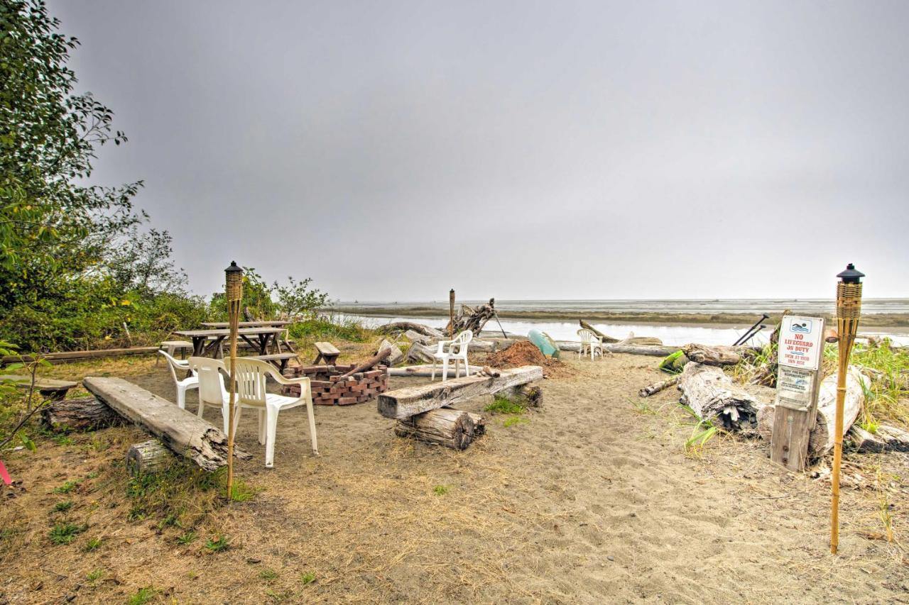Warm Beach Hideaway With Private Beach! Stanwood Εξωτερικό φωτογραφία